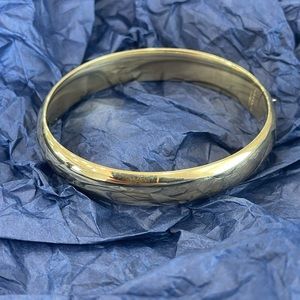 Authentic Tiffany & Co. 18k Gold Bangle Bracelet